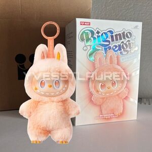 AUTHENTIC 🍑 HAPPINESS 🍑 Big Into Energy Pendant Series Labubu v.3